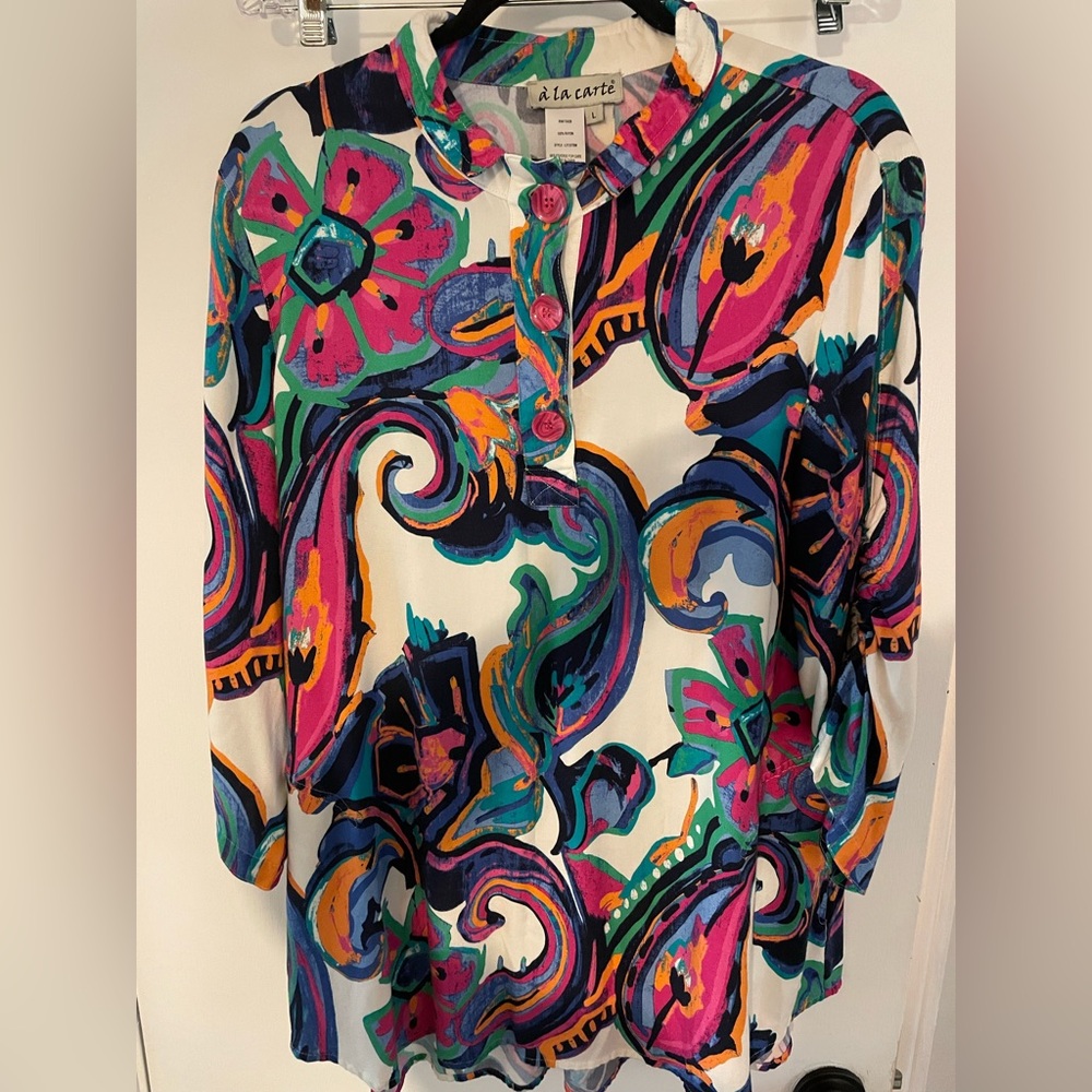 A La Carte Vibrant Art to Wear Multicolor Blouse